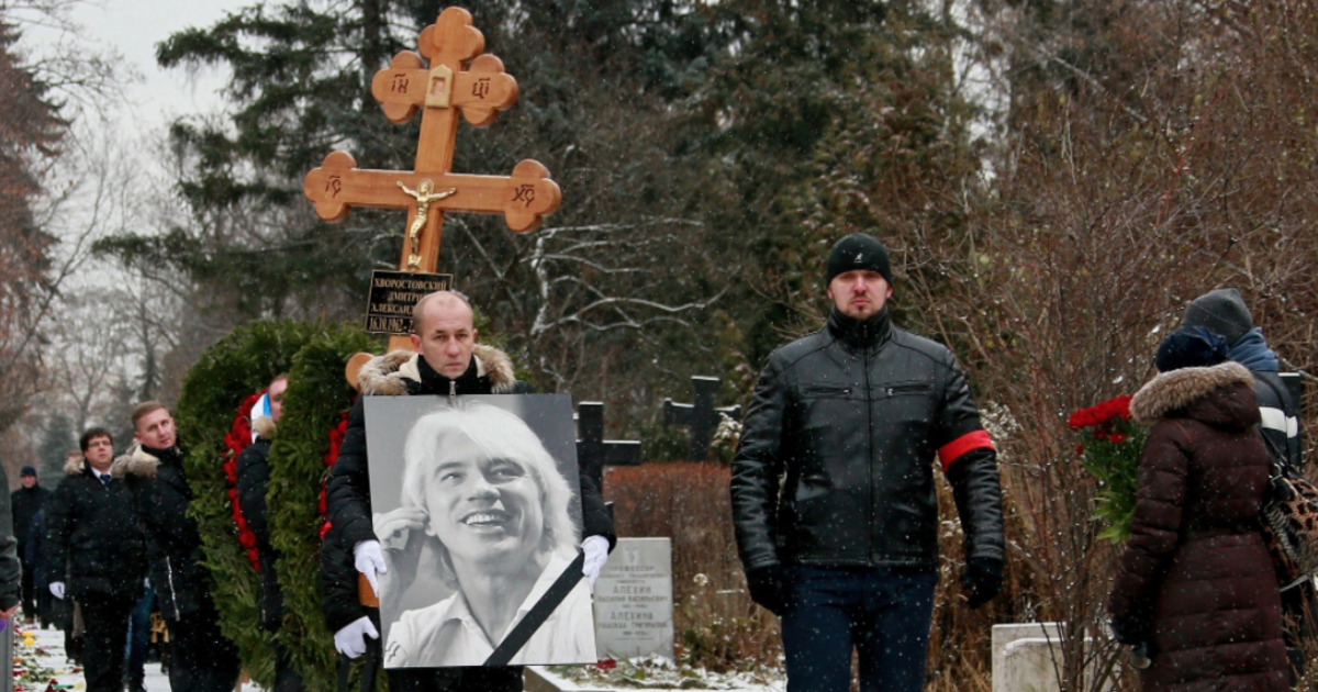 Капсулу с прахом Хворостовского поместят в его альма-матер.