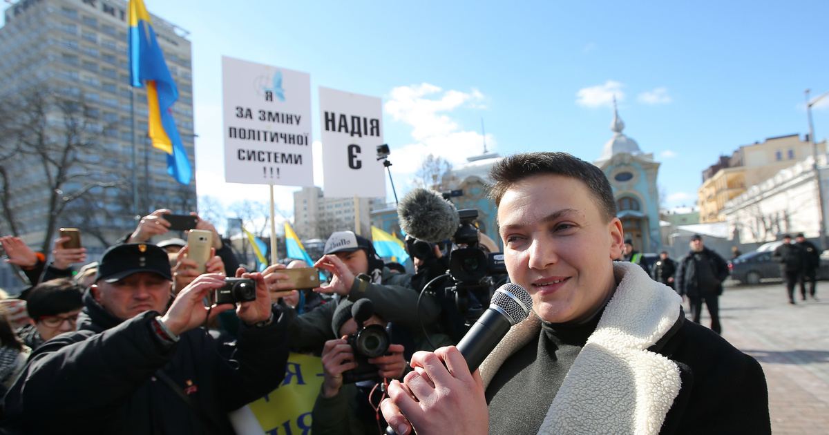 "Образ мученицы и борца". Политолог оценил шансы Савченко в президентской гонке.