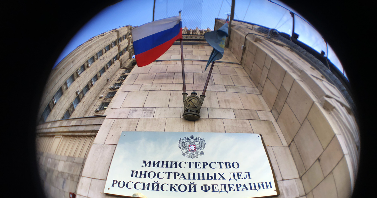 Лавров и Чавушоглу провели телефонные переговоры.