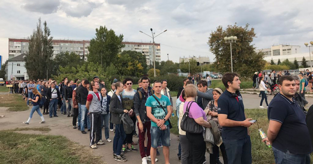 В Омске на митинг Навального пришло всего 300 человек.