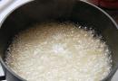 धीमी कुकर में स्वादिष्ट चावल-बाजरा दलिया कैसे पकाएं धीमी कुकर में दूध बाजरा चावल का दलिया