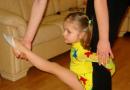 Mistryně sportu v rytmické gymnastice Julia Sitniková říká, jak uspořádat cvičení rytmické gymnastiky