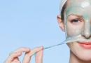 Възможно ли е ефективно да почистите лицето у дома и как да го направите?